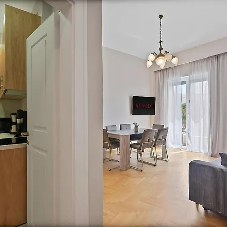 Olympic Zeus Apartment