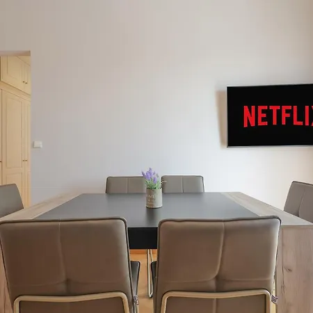 Olympic Zeus Apartment