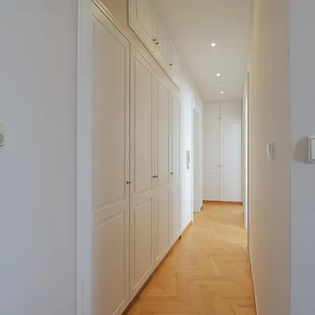 Olympic Zeus Apartment